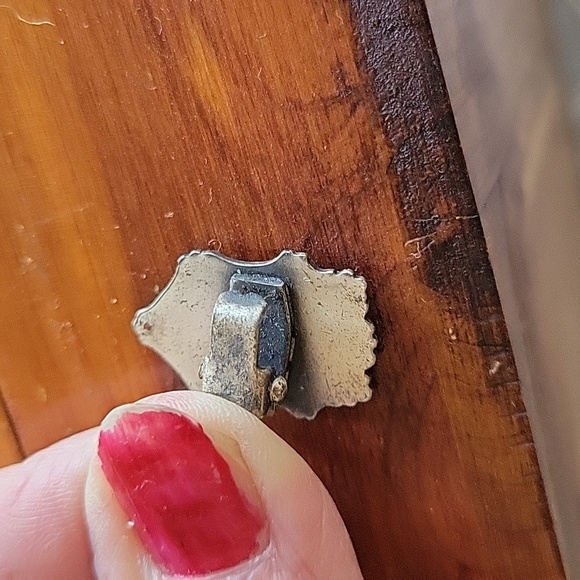 Vintage Small Collar Insignia Clip - Picture 3 of 4